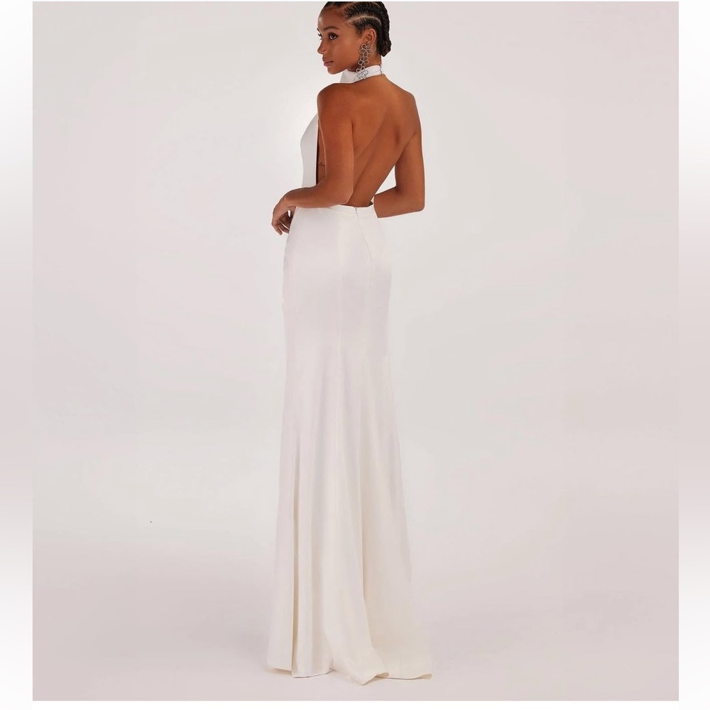 Millas Mock-neck Backless Gown